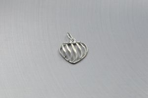 Ezüst medál hullámos szív - Ezüst medál - ezüs ékszer webáruház