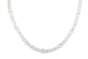 Ezüst nyaklánc préselt széles szemekből díszítéssel - 