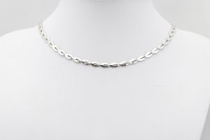 Elegáns kávészem motívumos ezüst nyaklánc - 