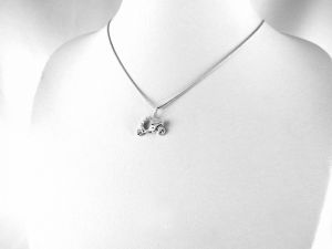 Apró robogó ezüst medál - 